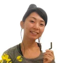Mayumi Ozaki instructora de japones para ni帽os
